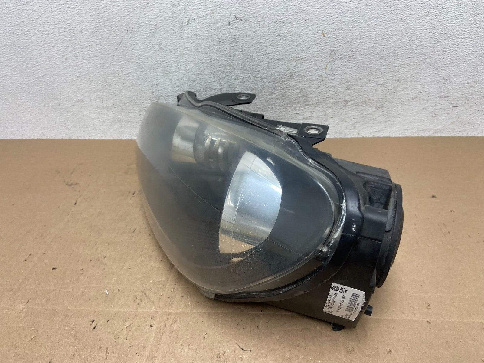 2010-2014 Volkswagen Golf MK6 GTI Left Driver LH Halogen Headlight AE6022 DW1