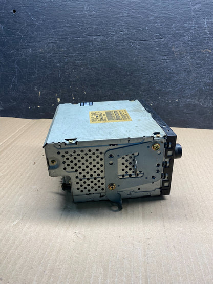 1999 to 2003 Toyota Tundra Sequoia AM/FM Radio Cassete Player AI7235 DG2