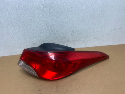 2011 2012 2013 Hyundai Elantra Sedan Right Passenger Tail Light AD6016 DW0