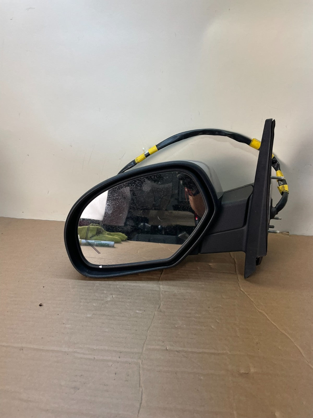 2009 to 2014 Gmc Yukon Left Driver LH Side View Door Turn Mirror ai0427 DG8