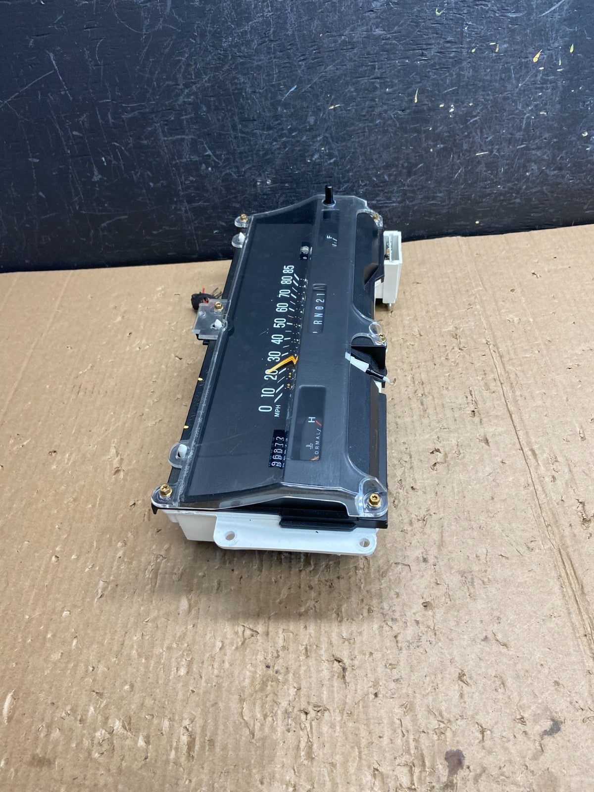 1991 - 1993 Lincoln Town Car Speedometer Gauge Cluster AE4314 DG1