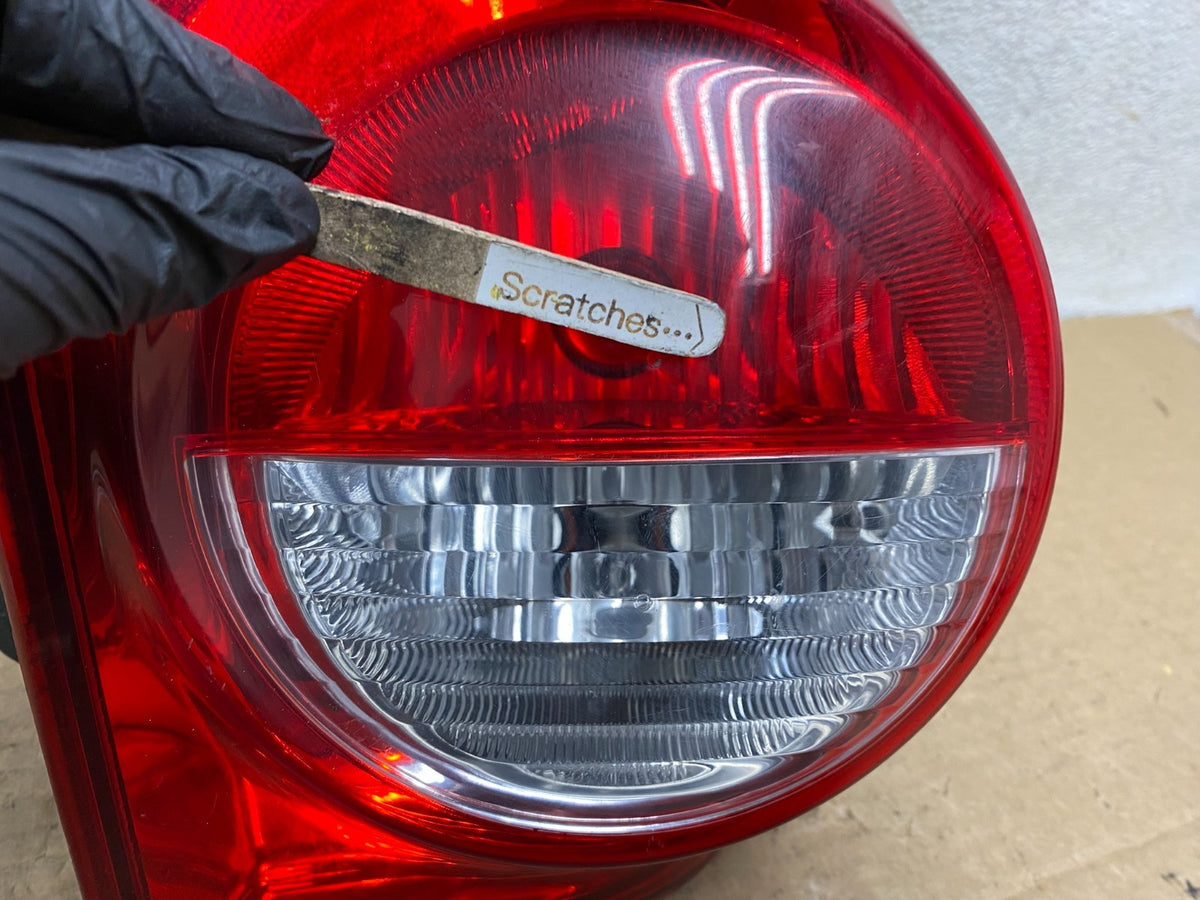 2004-2009 Dodge Durango Tail Light Right Passenger RH Side AH8169 DW3