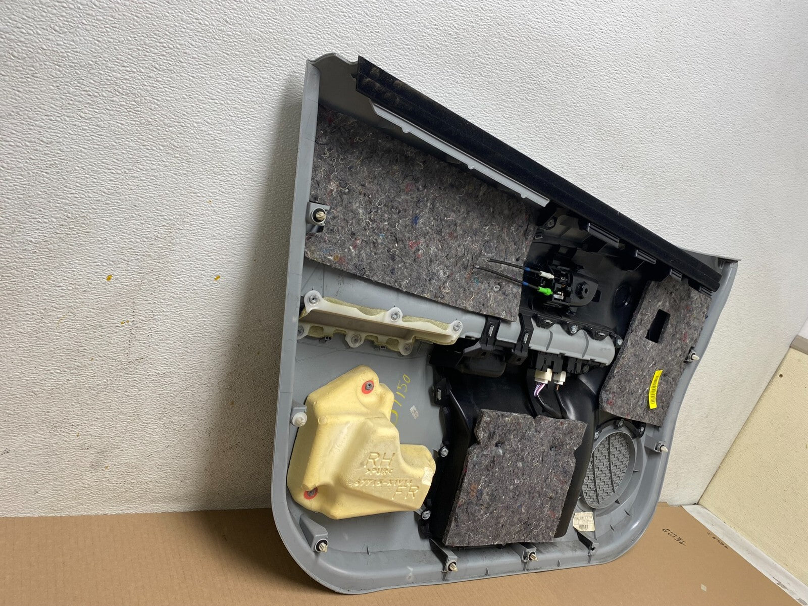 2012 2013 2014 Toyota Prius C Front Right Passenger Interior Door Panel D1150 DG8