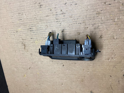 2013 2016 GMC Acadia Center Console Switch Panel Bezel Power Outlet F4678 DG13