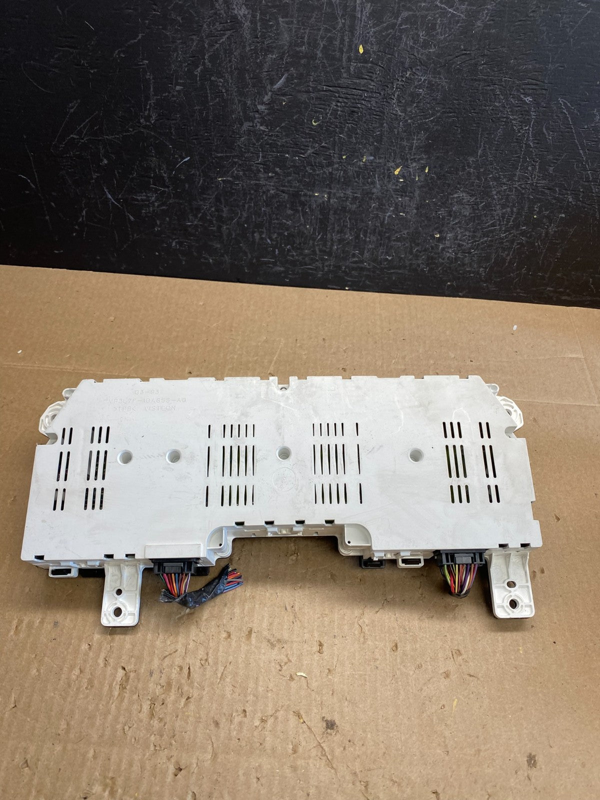 2004 to 2005 Lincoln Navigator Aviator Speedometer Gauge Cluster ac6522 DG6