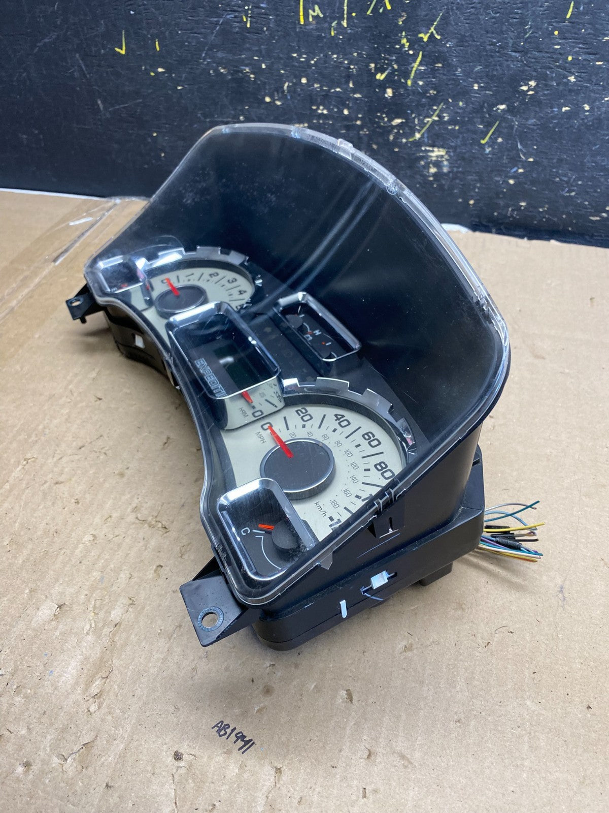 2010 2011 Ford  Expedition Speedometer Cluster Gauge Oem ab2113 DG3