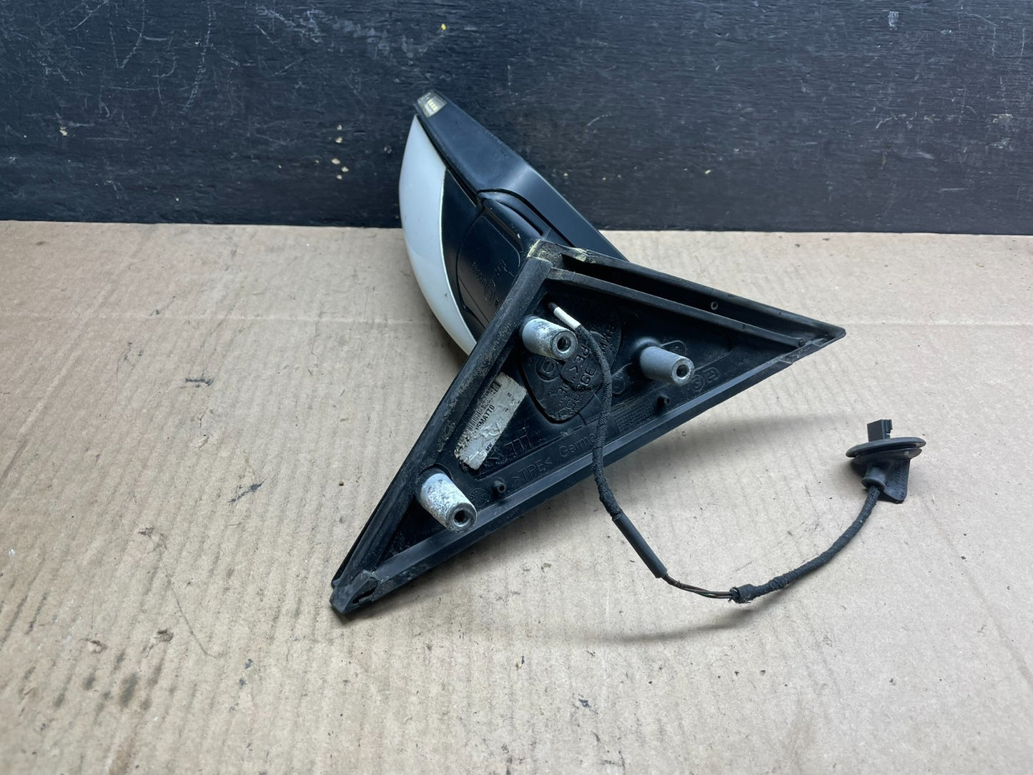 2006 - 2010 BMW 528i 530i 535i Left Driver LH Door View Mirror P3070 DG4