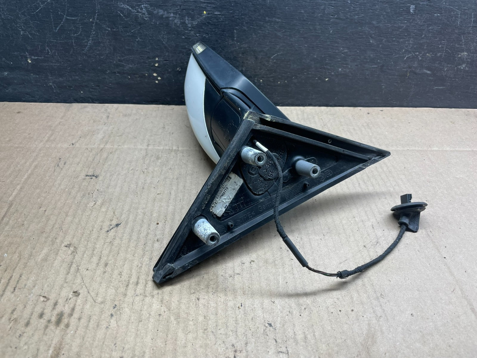 2006 - 2010 BMW 528i 530i 535i Left Driver LH Door View Mirror P3070 DG4