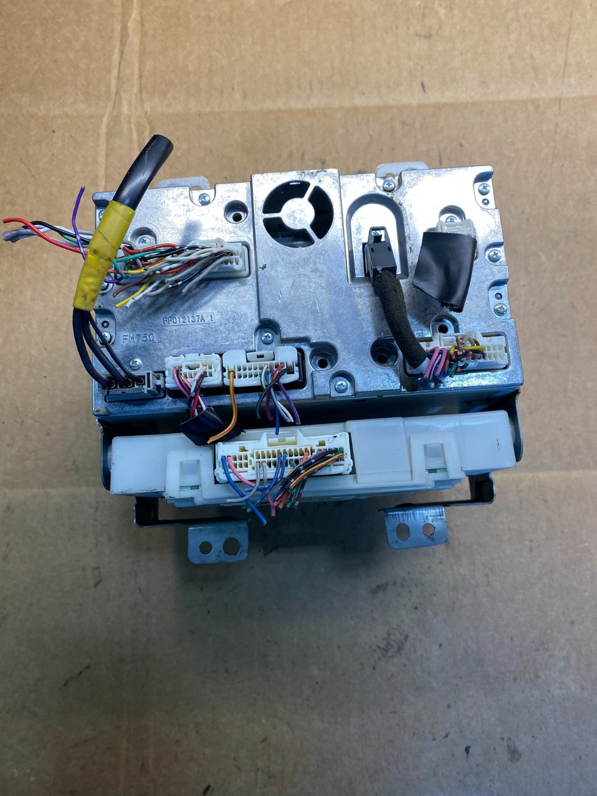 2010 - 2011 Nissan Murano Maxima   Radio CD Player AM/FM Receiver AB3674 DG5