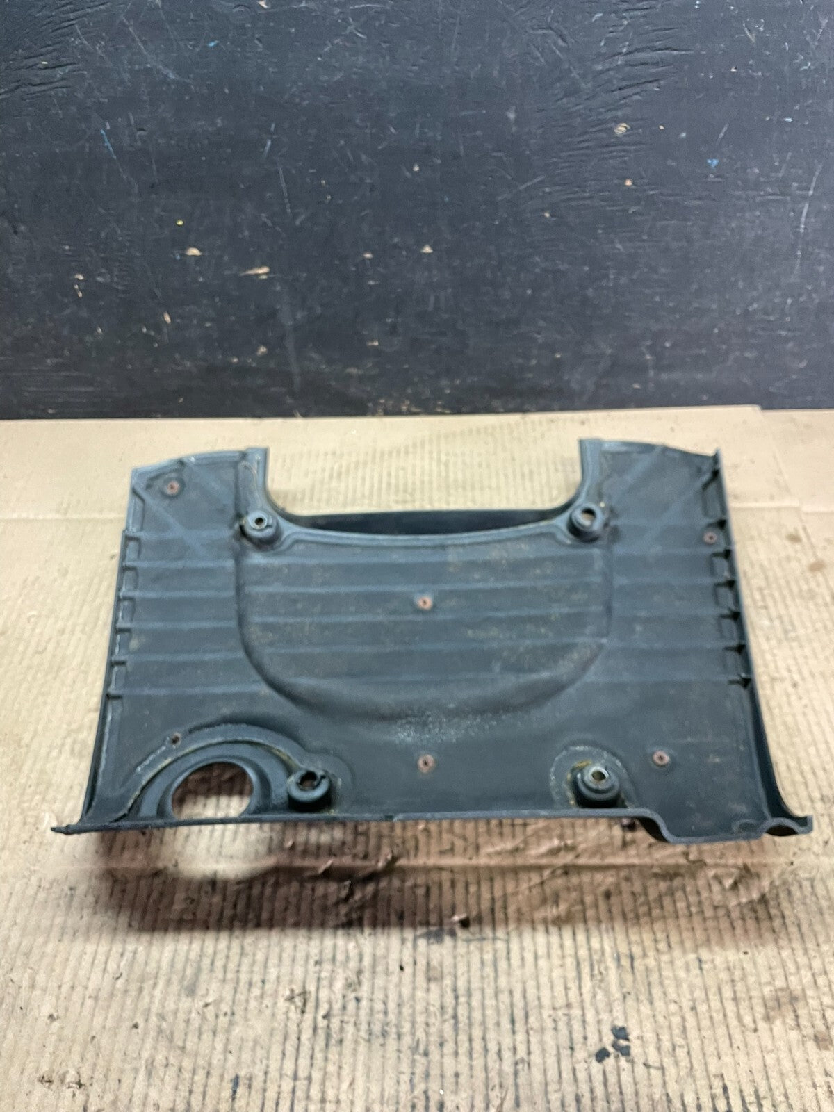 2002 to 2005 Hyundai Sonata 2.4L Engine Trim Cover J4198 PS5