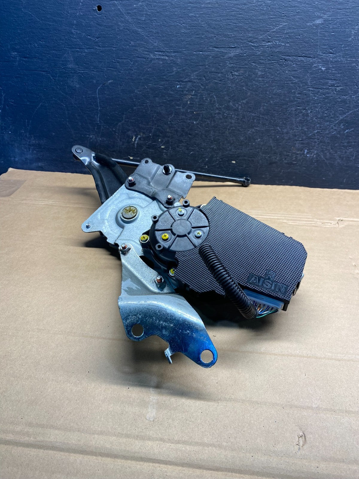 2011-2020 Toyota Sienna Liftgate Motor Trunk Lift Actuator 427107-10040 AD9595 D2