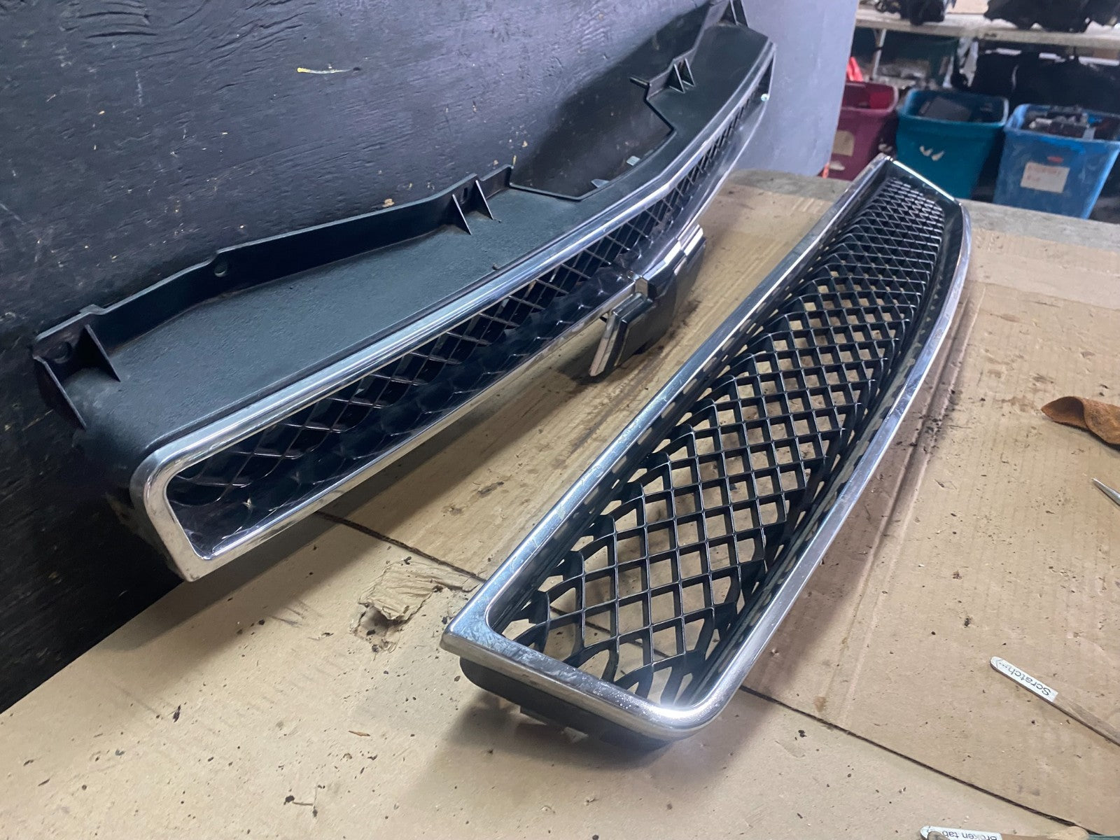 2007 to 2014 Chevrolet Tahoe Suburban Lower Upper Grill Grille Set Oem V2766 DG2