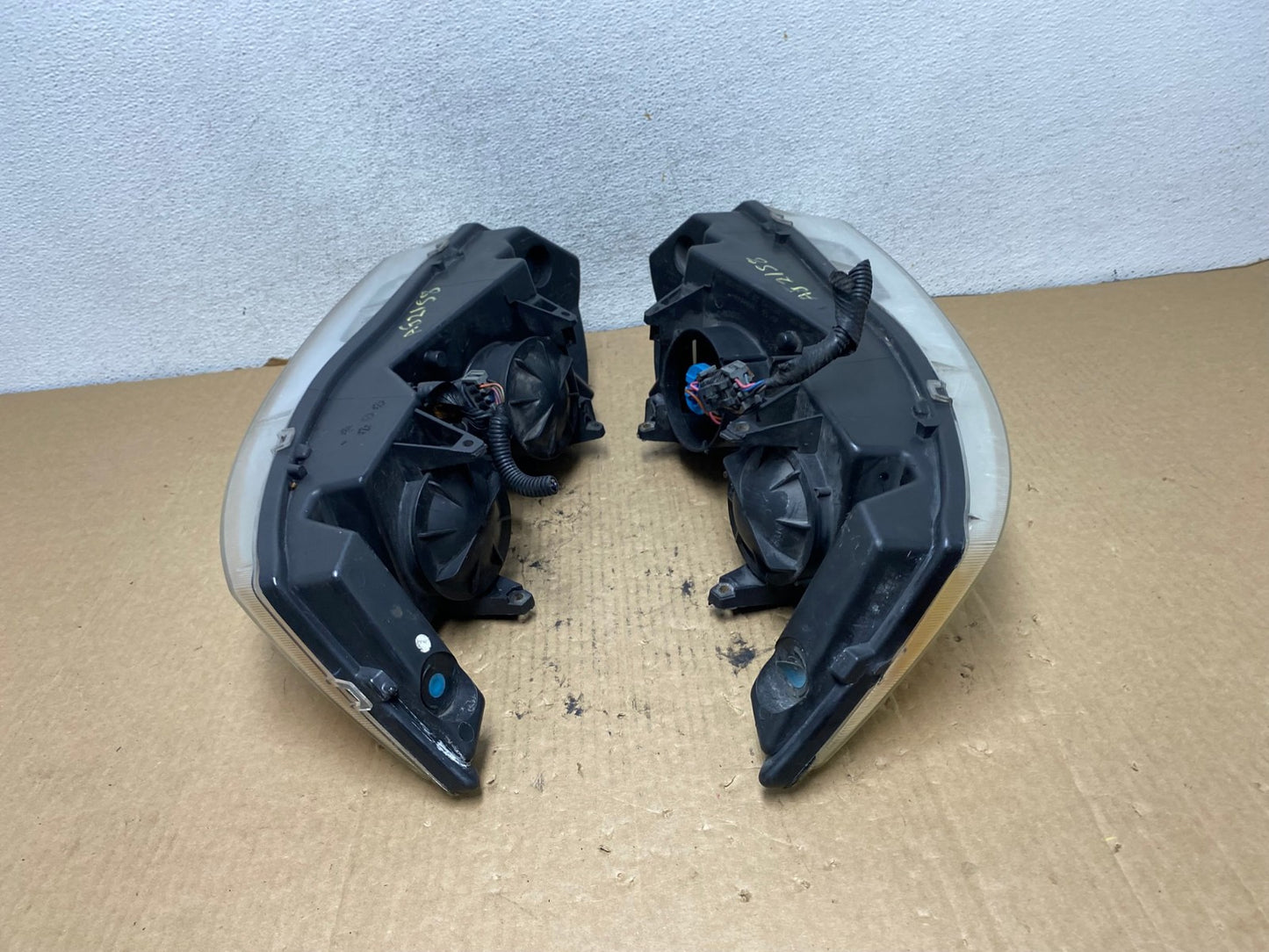 2003 to 2007 Saturn Ion Halogen Headlights Left+Right Side AG2158 LK9