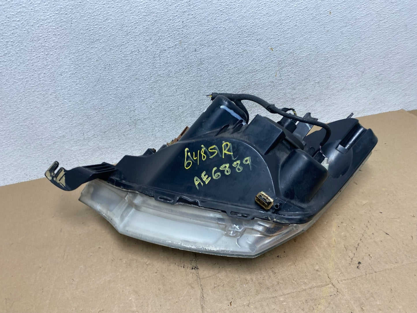 2008 2009 2010 2011 Ford Focus Right Passenger Rh Side Headlight AE6889 DW10