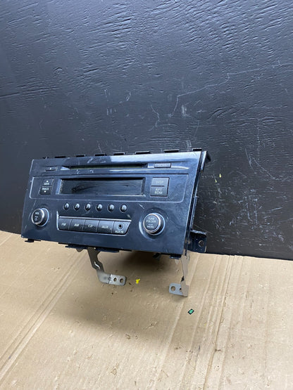 2013 to 2015 Nissan Altima Radio Cd Mp3 Player AUX Port 281853ta0g AB8996 DG4