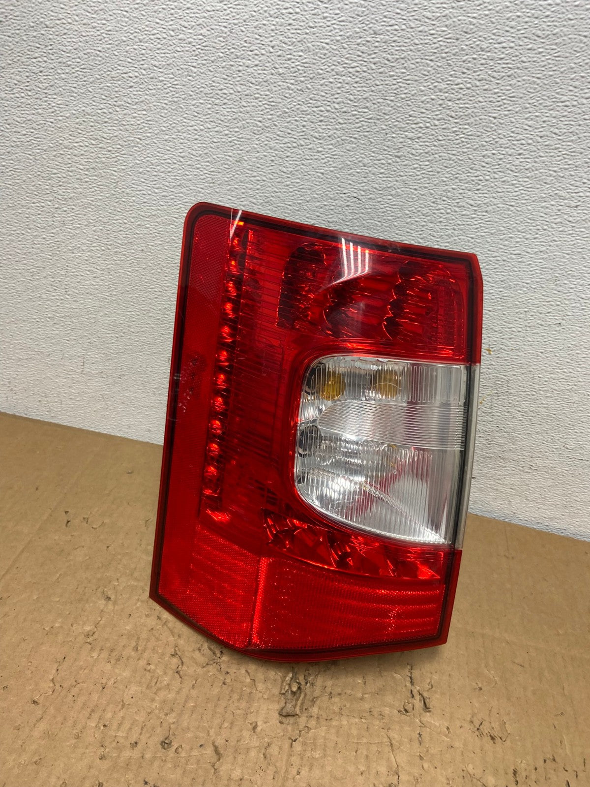 2011-2016 Chrysler Town and Country Left Driver LH Side Tail Light AD2444 LK0