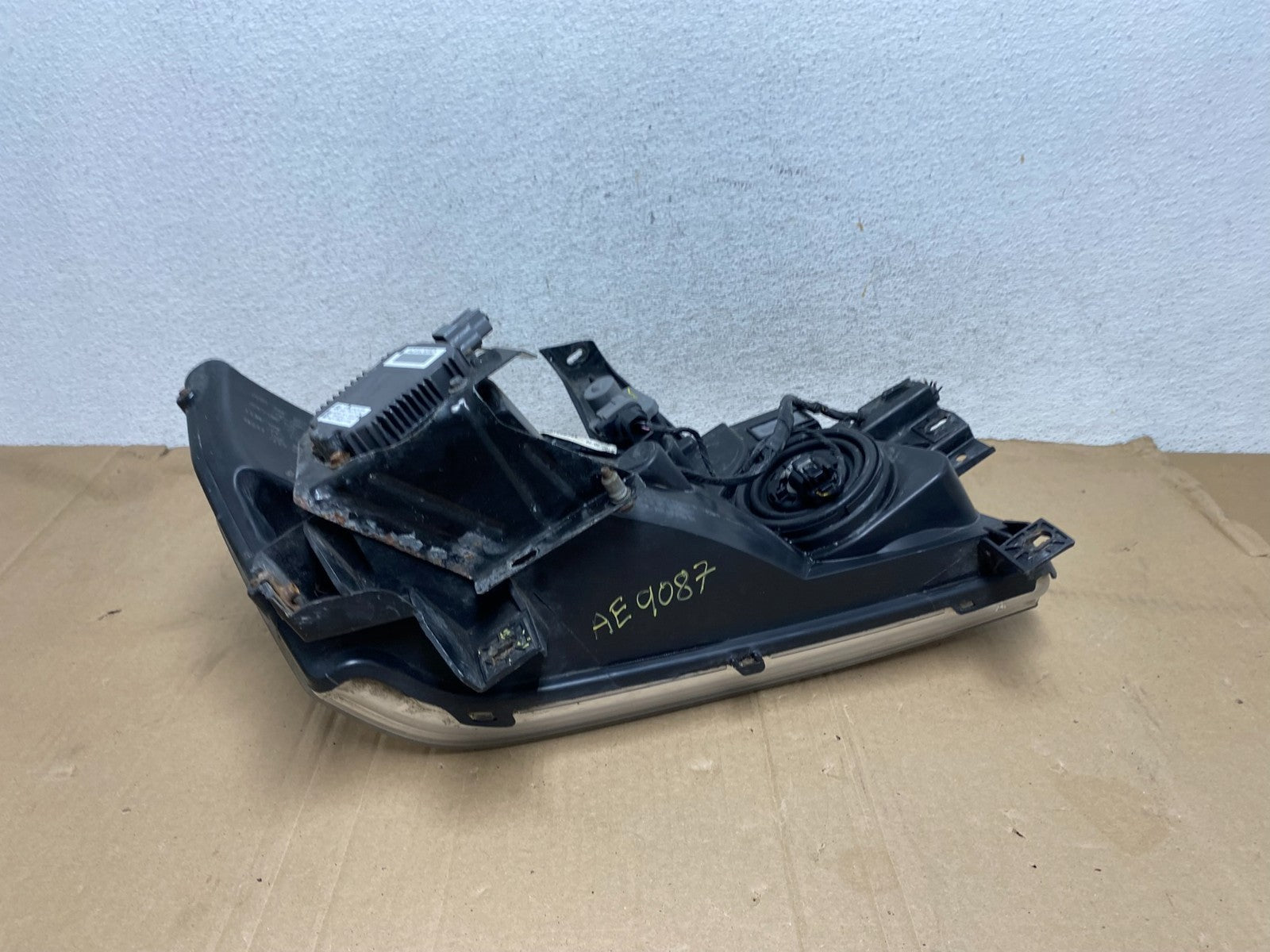 2005-2010 Infiniti Qx56 Left Driver LH Side Hid Xenon Headlight AE9087 DW8