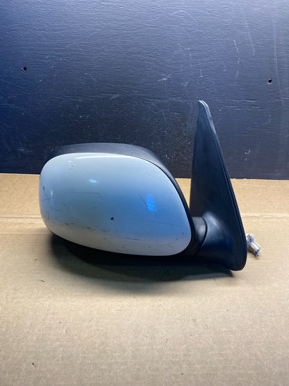 2001 to 2006 Toyota Sequoia Right Passenger View Door Mirror AD3022 DG0