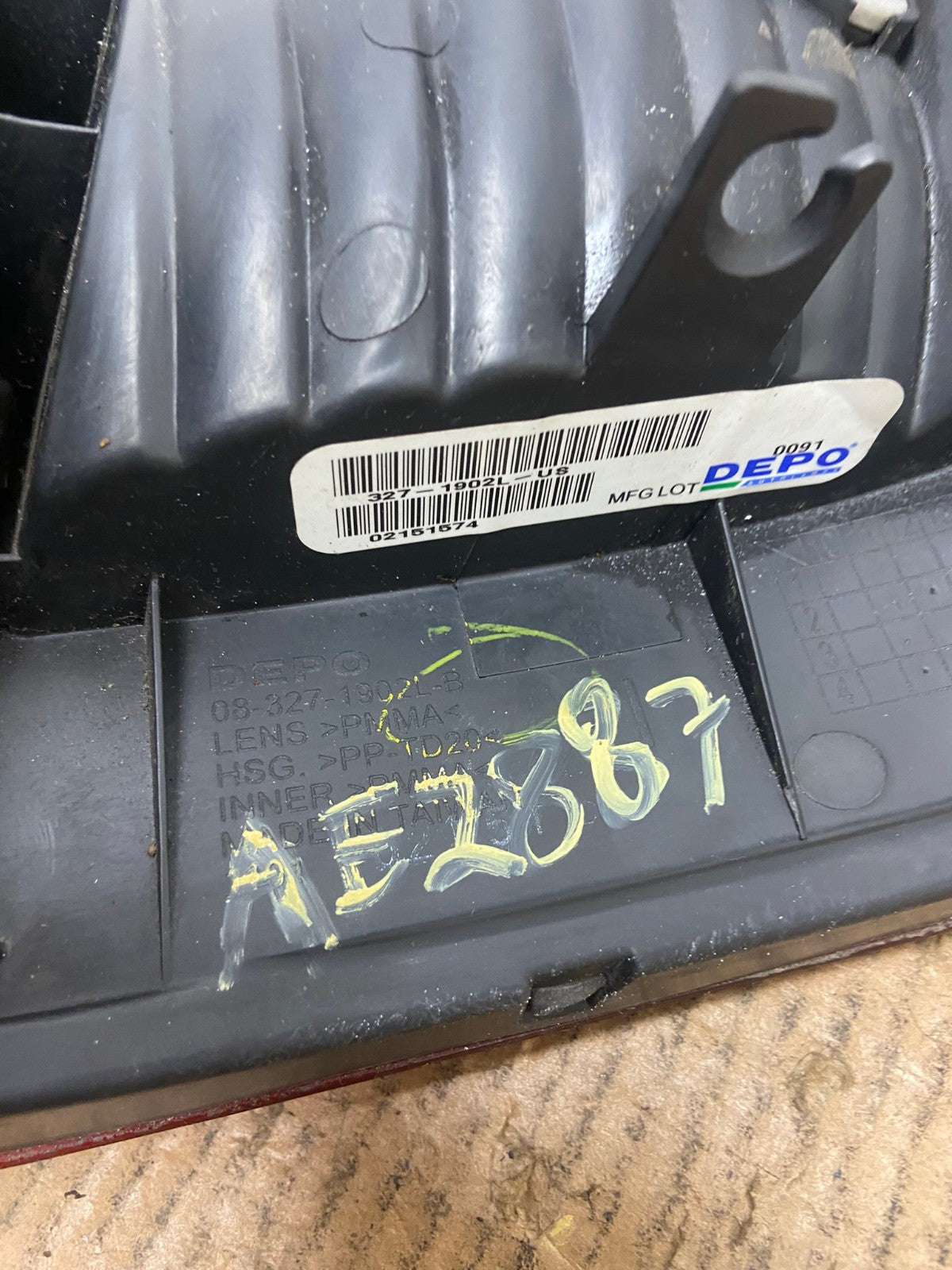 2001 2002 2003 Acura Mdx Left Driver Side Lh Tail Light TYC AE2887 LK7