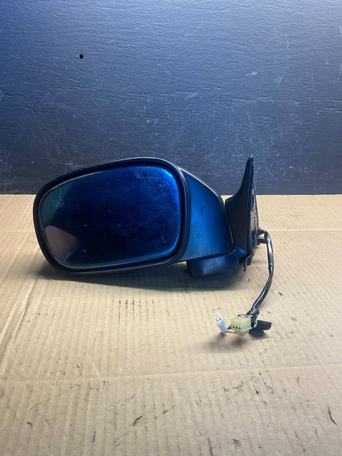 2001 to 2004 Nissan Pathfinder Left Driver Side View Door Mirror ad2938 DG9