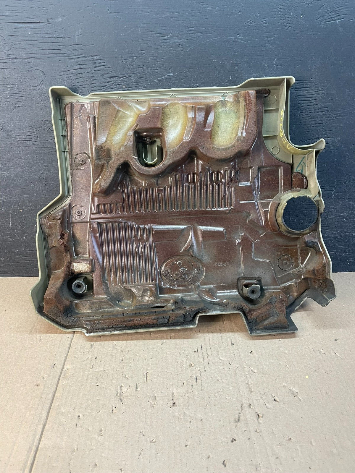 2008 to 2010 Toyota Highlander Top Engine Cover Lid AD8730 DG3