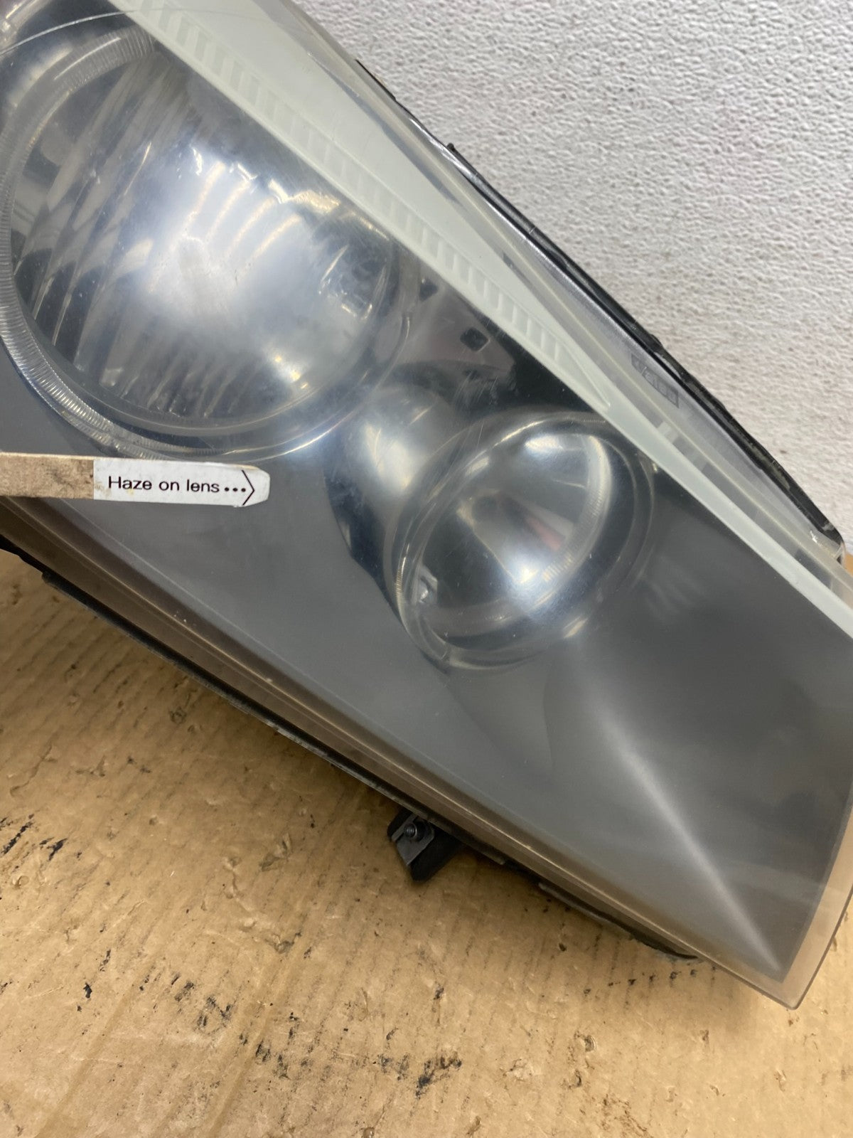 2009-2011 BMW 3 Series 328i 4/D Sedan Headlight Halogen Right Passenger AD10824