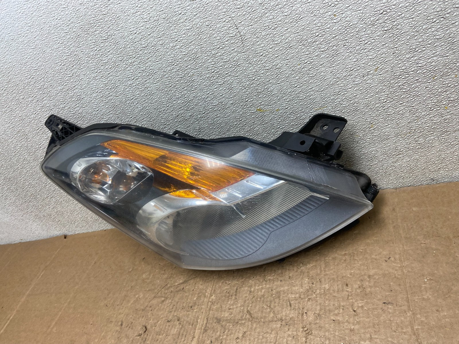 Sedan 2007 to 2009 Nissan Altima Right Passenger Halogen Headlight Oem AA3812 DW1