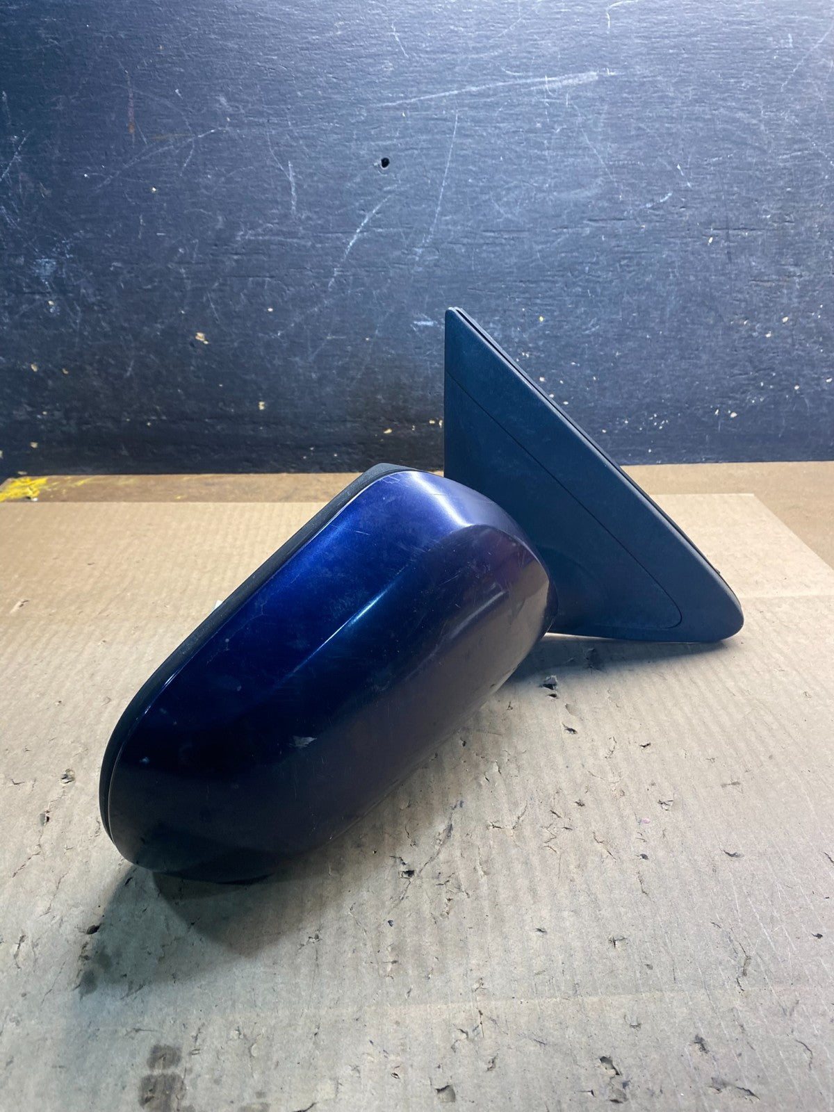 2009 to 2011 Buick Lucerne Right Passenger Side View Door Mirror OEM Z5348 DG1