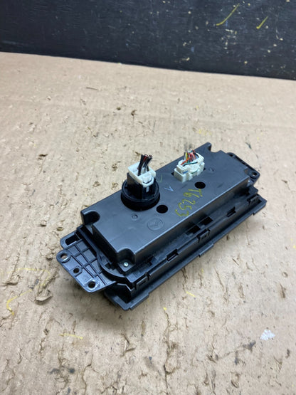 2009 - 2013 Mazda 6 A/C Manual Climate Control Panel t6253 DG3