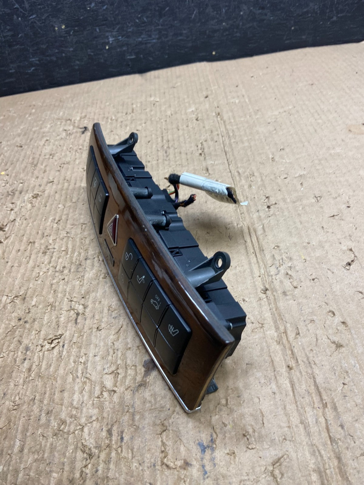 2005 - 2007 Mercedes C230 C240 Center Console Switch Control Unit AF1696 DG3