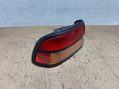 1996 - 1997 Infiniti i30 Left Driver Lh Side Tail Light Oem AA8502 DG2