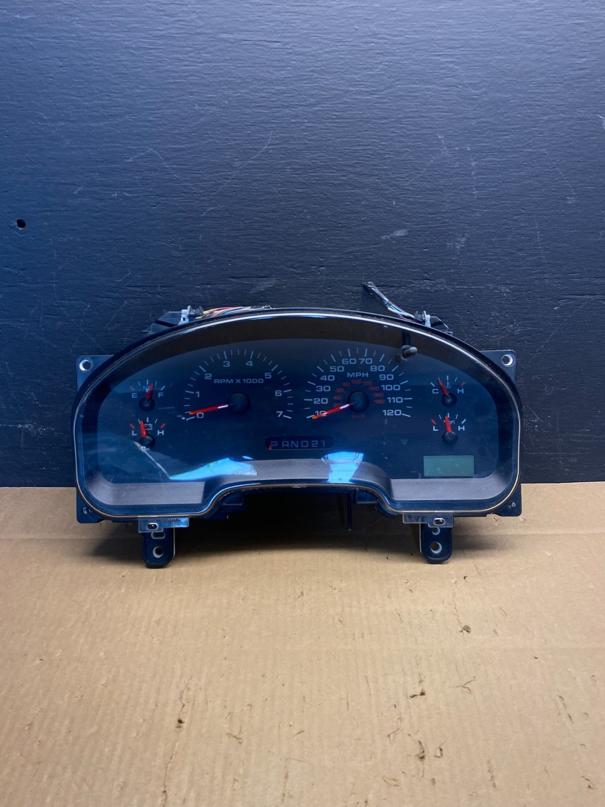 2004 - 2008 Ford F150 F-150 Speedometer Cluster Gauge AD1622 DG0