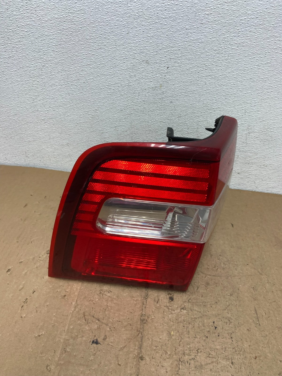 2007 to 2012 Ford Expedition Left Driver LH Side Tail light AC7359 DW2