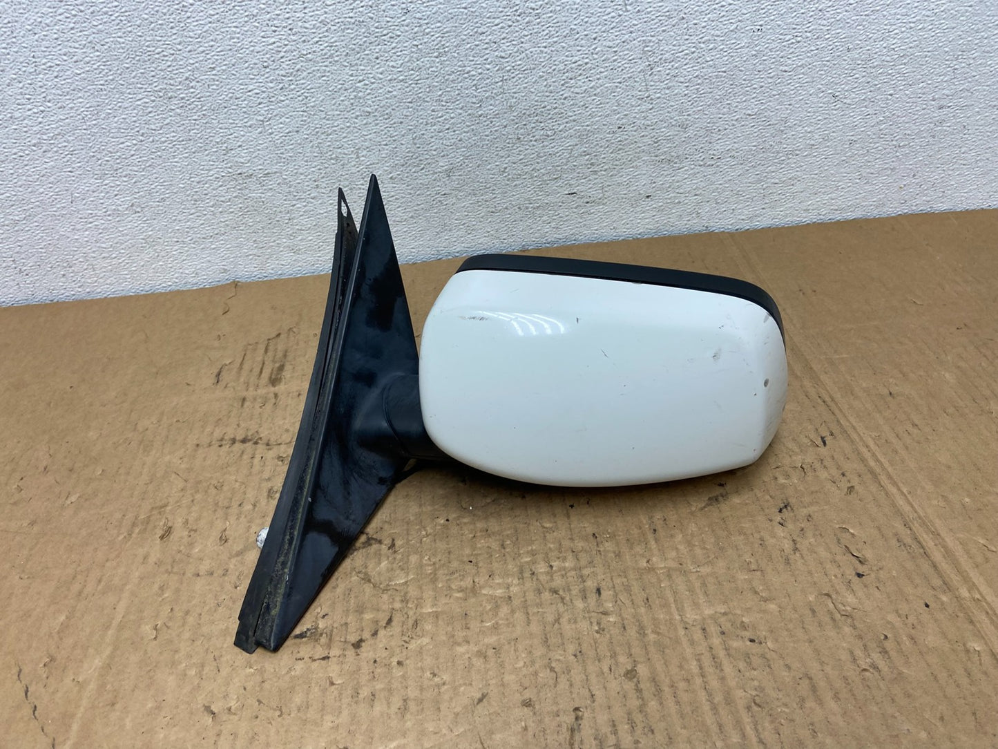 2004 - 2006 BMW 5-Series 525i 530i Left Driver LH Door View Mirror AC7813 DG0