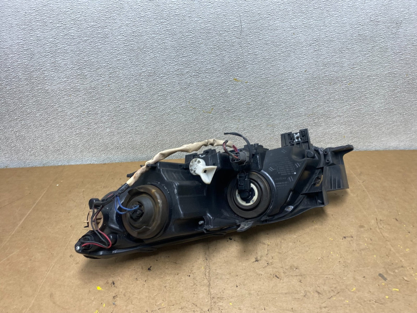 Halogen 2007 to 2009 Mazda CX-7 Right Passenger RH Side Headlight DEPO X7041 DW7