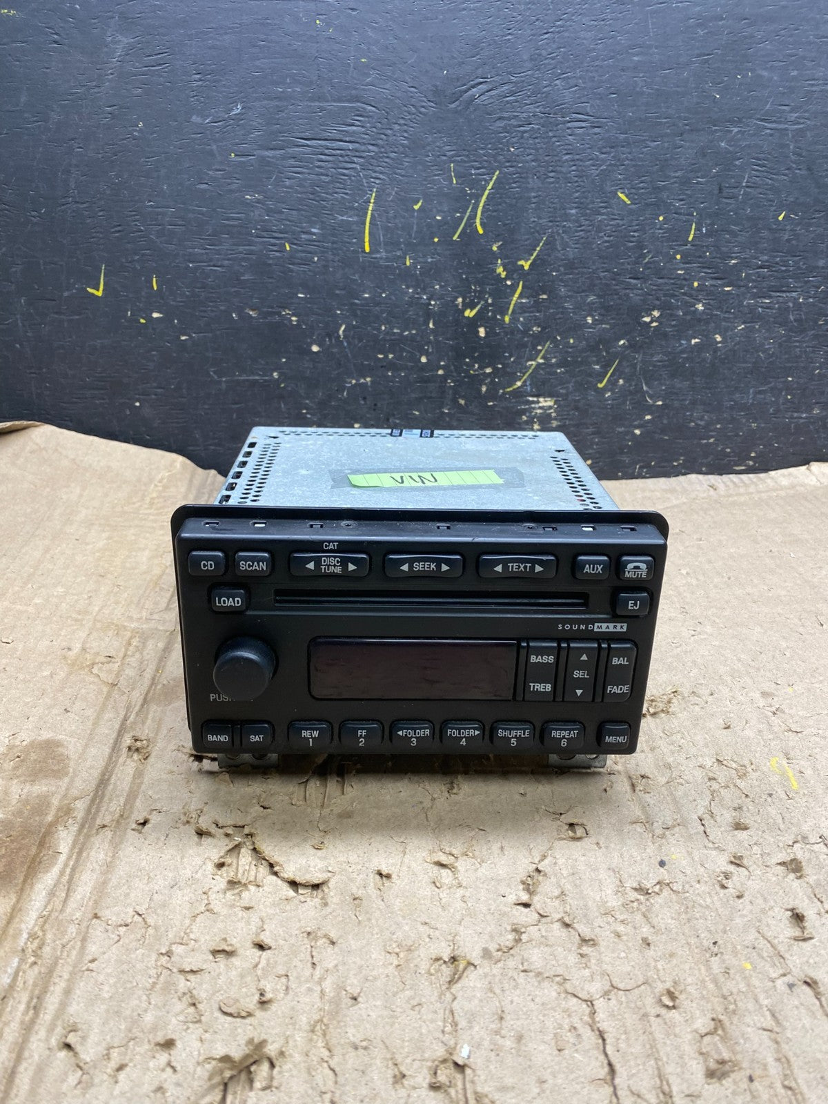 2005 Lincoln Aviator Radio AM/FM CD Player Cassette OEM X6280 DG0