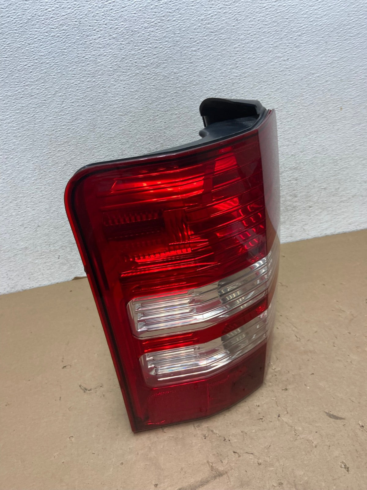 2008 to 2012 Jeep Liberty Left Driver Side Lh Tail Light AG4194 LK2