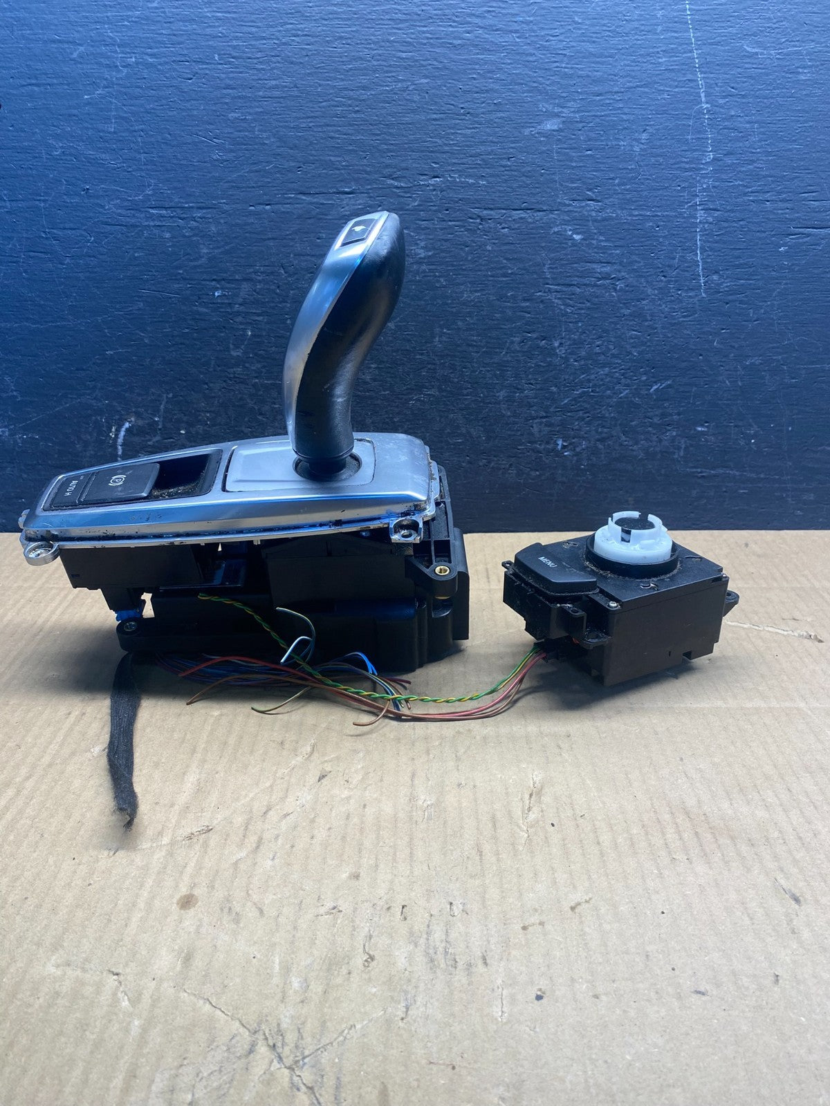 2007 - 2013 BMW X5 E70 Shift Shifter Selector Gear W/ Menu Switch AD4897 DG2