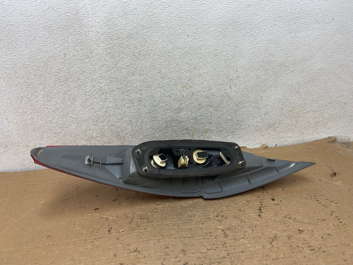 2004 2005 2006 Toyota Solara Left Driver Lh Side Tail Light AH9293 LK4