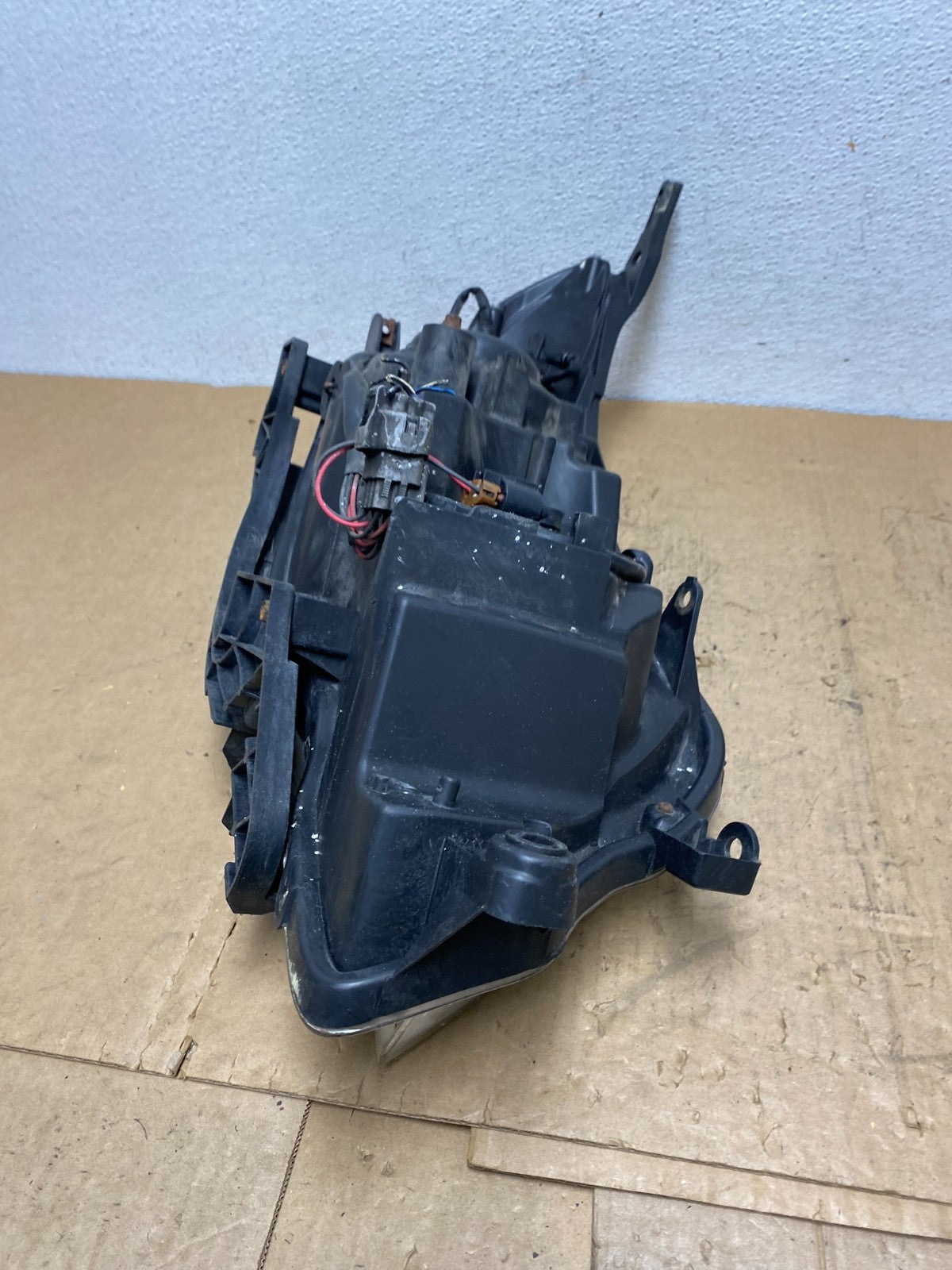 2009-2013 Subaru Forester Left Driver LH Halogen Headlight AD0510 DW6