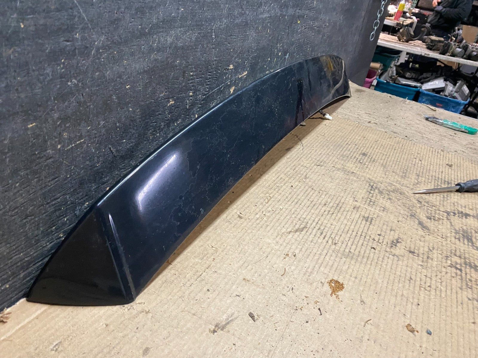 2007 to 2013 Mitsubishi Outlander Rear Spoiler 3RD Brake Light OEM V9554 DG2
