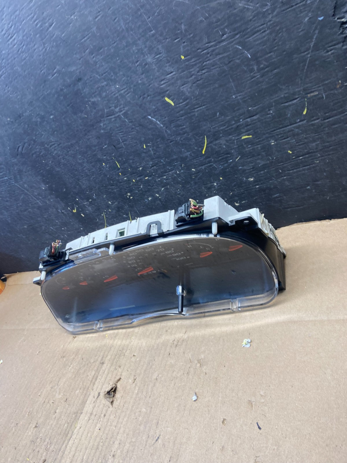 2004 to 2008 Ford E150 E250 Gauge Speedometer Cluster t4832 DG2