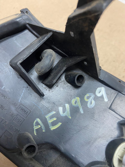 1993 to 1997 Toyota Corolla Right Passenger Corner Marker Turn Signal AE4989 DW6