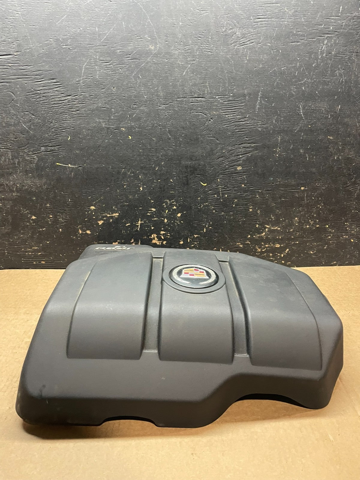 2010 to 2011 Cadillac SRX Engine Cover 2.8L 19420814 Y9495 PS4