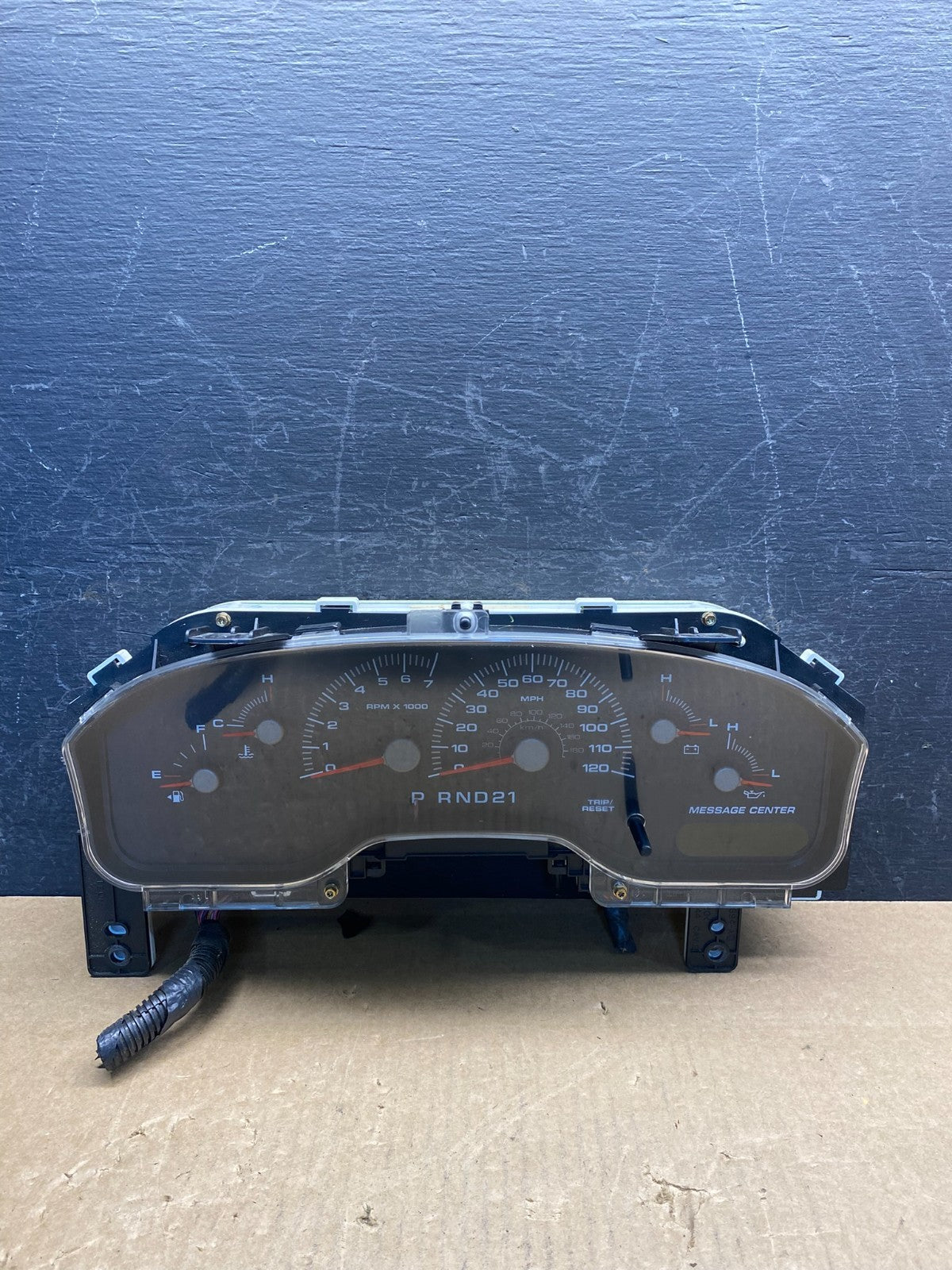 2000 2002 Ford Expedition Speedometer Instrument Gauge Cluster AG7437 DG0