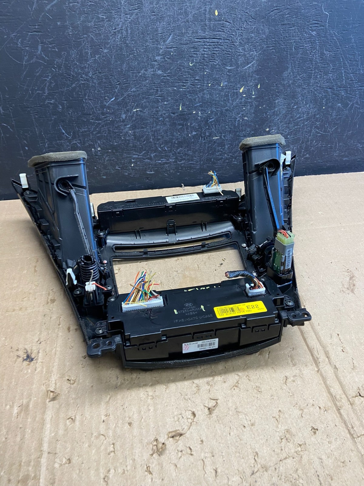 2011 - 2014 Hyundai Sonata Center Radio Climate Control Air Vent Bezel AE1954 DG5