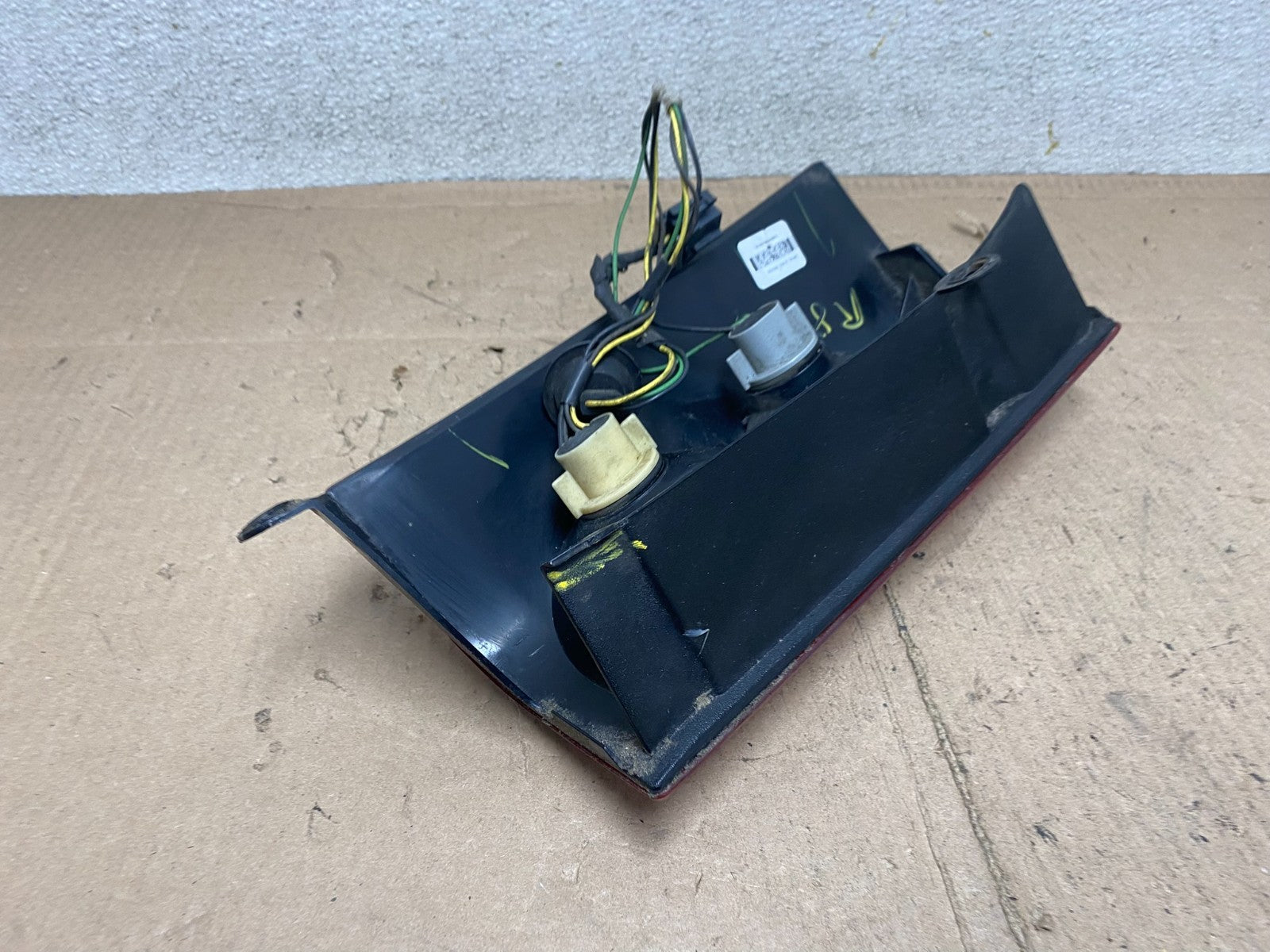 2003 to 2017 Chevrolet Express 1500 Left Driver Side Tail Light Oem R8040 DW4