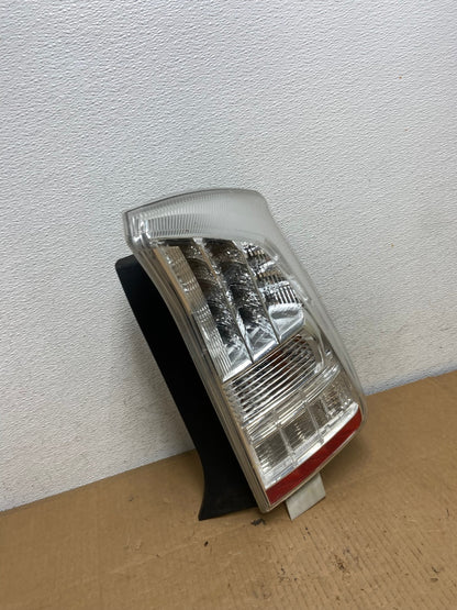 2010 2011 Toyota Prius Tail Light Right Passenger Side AD0862 LK2