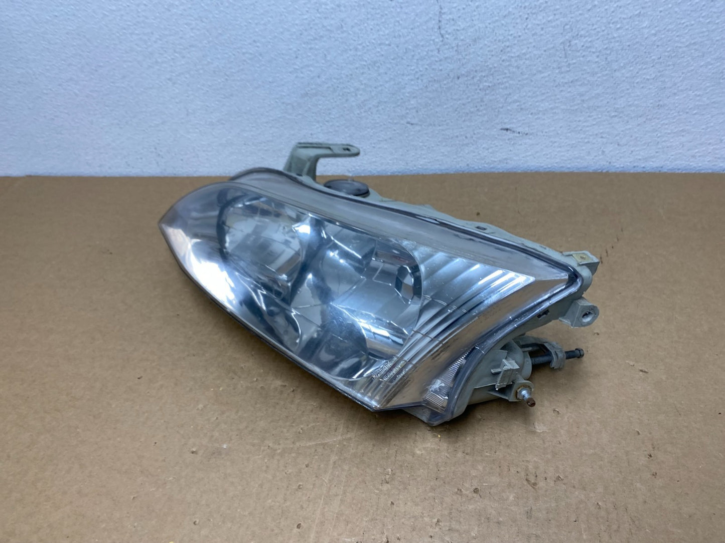 1997-2001 Lexus Es300 Left Driver Side Headlight Halogen DEPO AC1091 DW1