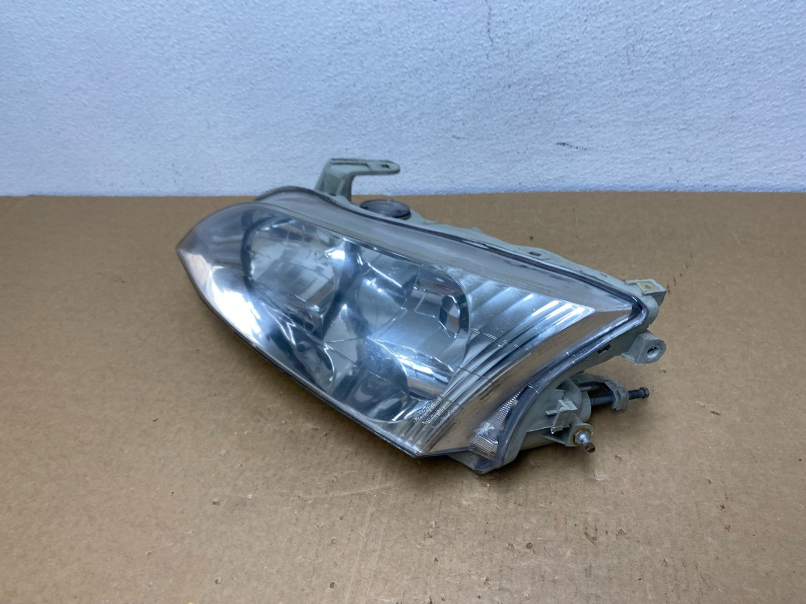 1997-2001 Lexus Es300 Left Driver Side Headlight Halogen DEPO AC1091 DW1